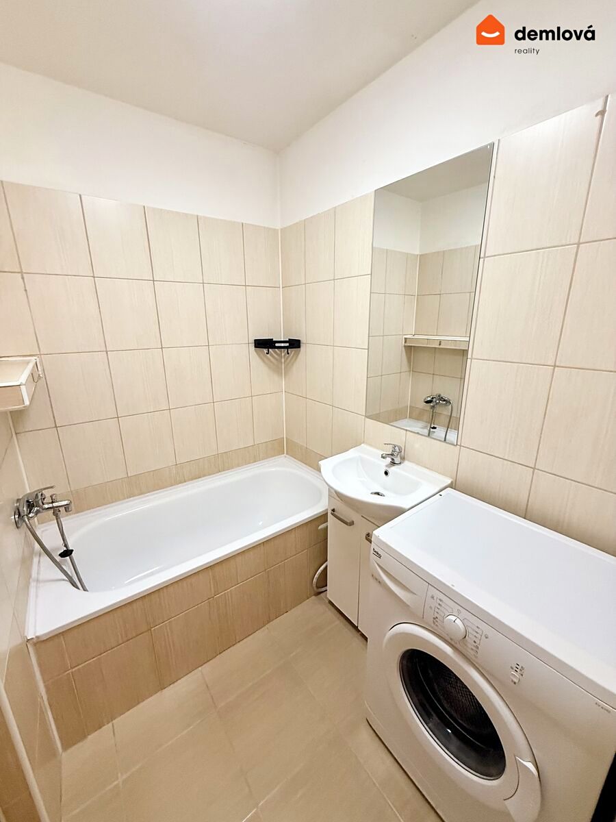 Pronájem bytu 1+kk 27 m² – fotografie 5