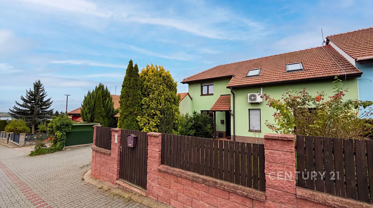 Prodej rodinného domu 150 m², pozemek 649 m²