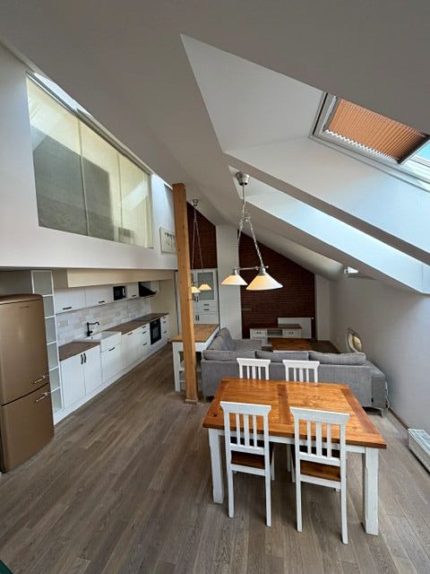 Pronájem bytu 3+kk 130 m² – fotografie 3