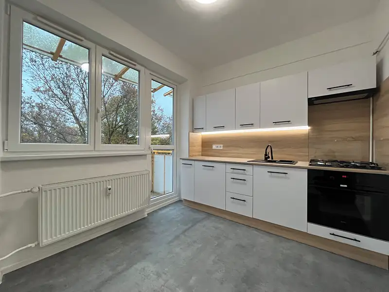 Pronájem bytu 2+1 60 m², Třinec – náhled fotky 1