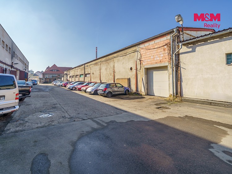 Комерційне приміщення на продаж, 760 м² (15 з 30)