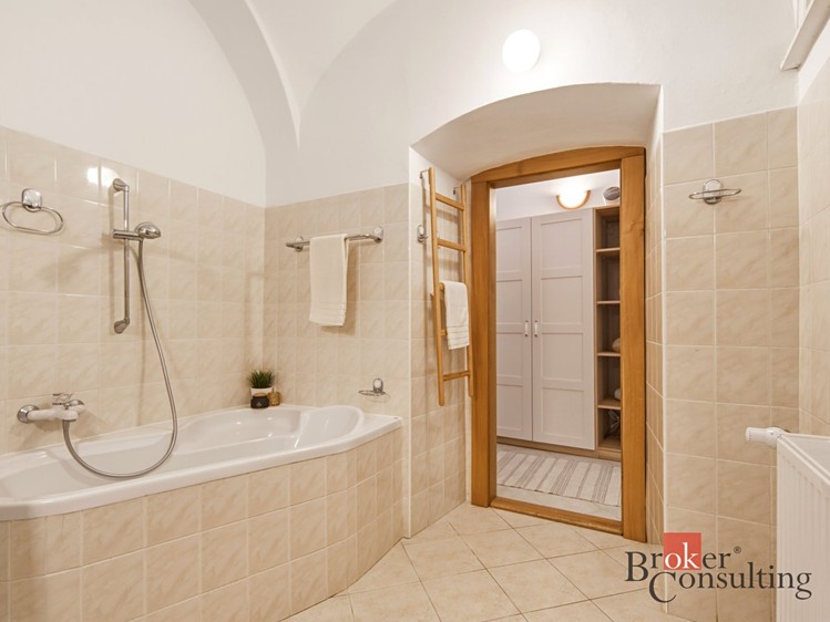 Prodej domu, 176 m² (10 z 32)