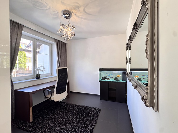 Будинок на продаж, 300 м² (23 з 23)