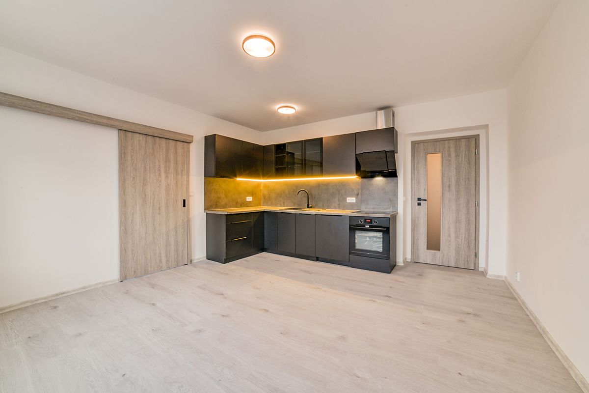 Pronájem bytu 3+kk 75 m²