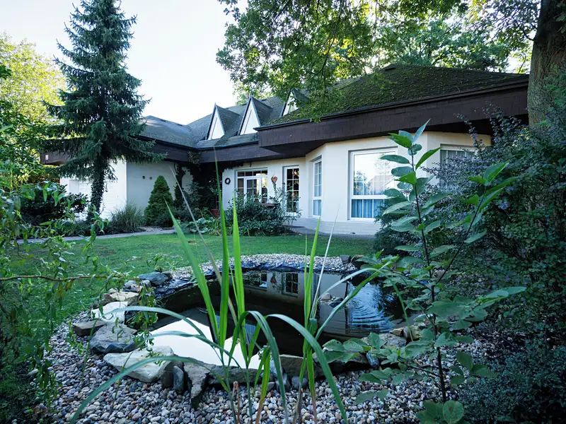 Prodej rodinného domu 314 m², pozemek 980 m², Praha – náhled fotky 2