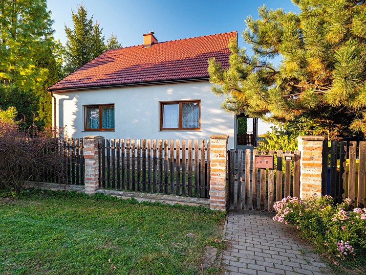 Prodej domu, 200 m² (2 z 37)