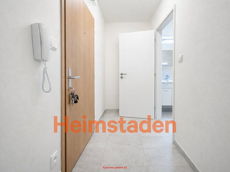 Pronájem bytu 1+kk, 29 m² (11 z 14)