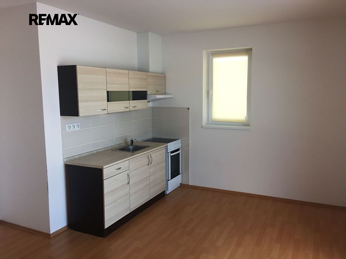 Pronájem bytu 2+kk 43 m²