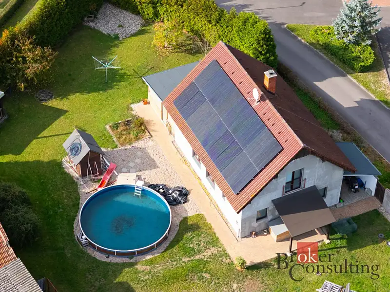 Prodej rodinného domu 136 m², pozemek 1150 m², Choteč – náhled fotky 1