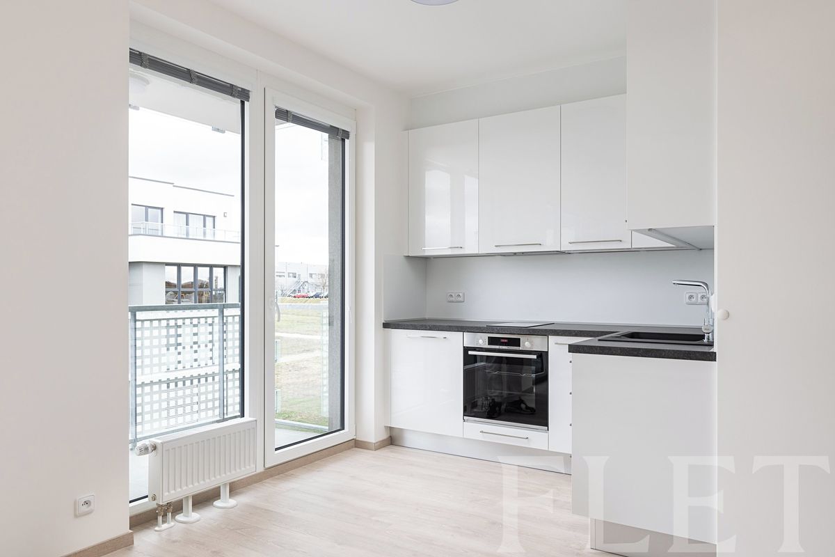Pronájem bytu 1+kk 33 m²