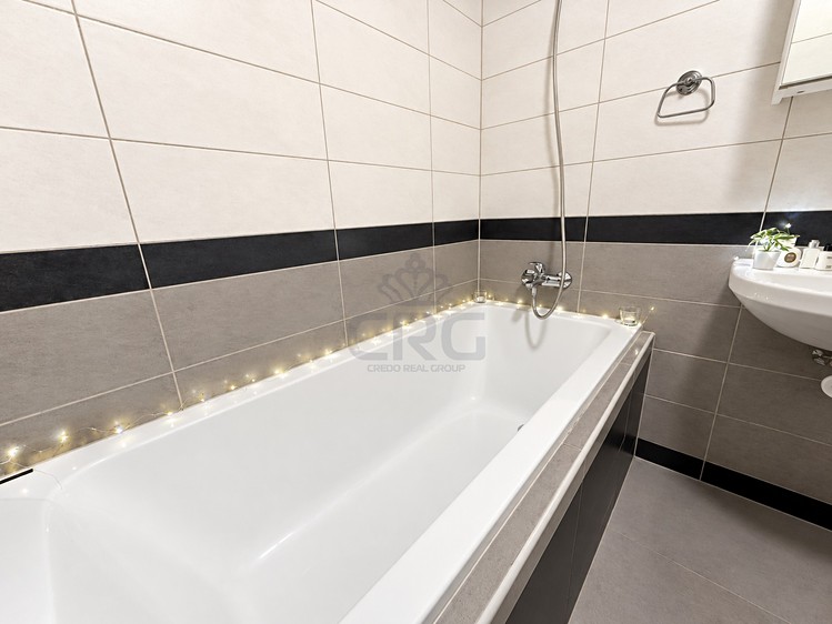 Prodej bytu 2+kk, 53 m² (41 z 62)