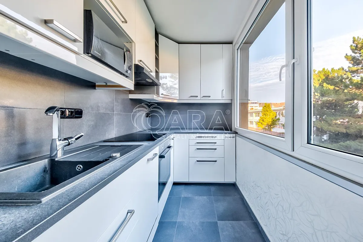 Pronájem bytu 2+kk 53 m²
