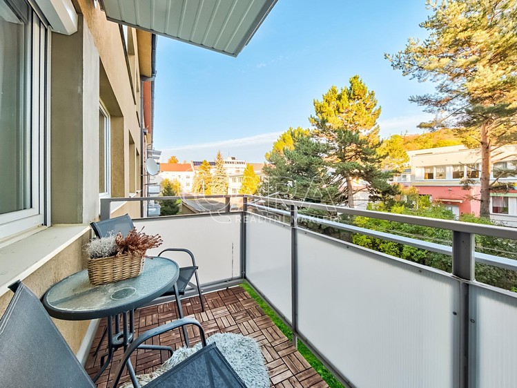Pronájem bytu 2+kk, 53 m² (3 z 14)