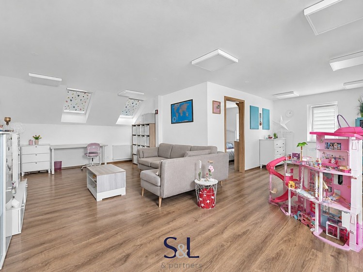 Комерційне приміщення на продаж, 325 м² (33 з 48)