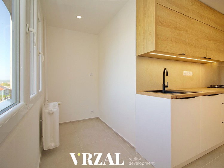 Prodej bytu 3+1, 66 m² (8 z 21)