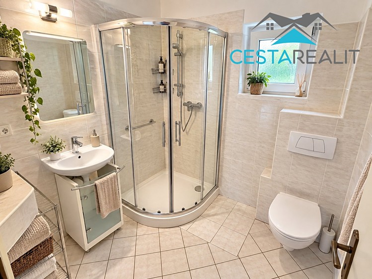 Prodej domu, 140 m² (5 z 14)