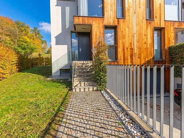 Pronájem domu, 179 m² (19 z 27)