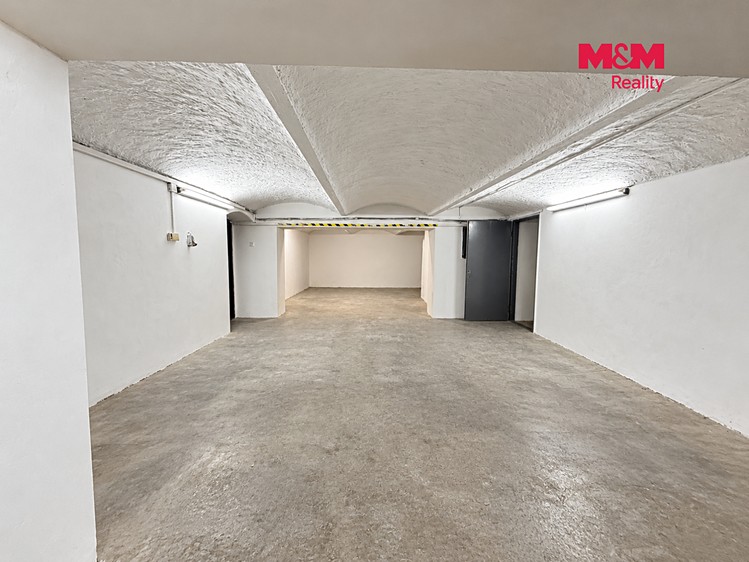 Нерухомість в оренду, 160 м² (2 з 7)