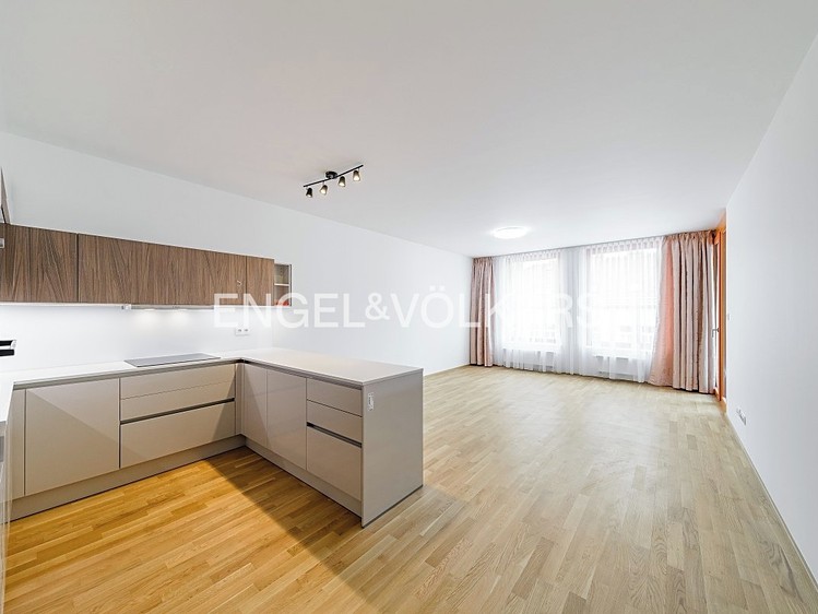 Квартира 3+kk на продаж, 92 м² (1 з 11)