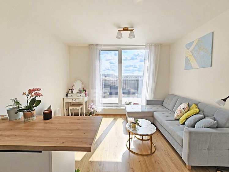 Квартира 2+kk в оренду, 56 м² (1 з 19)
