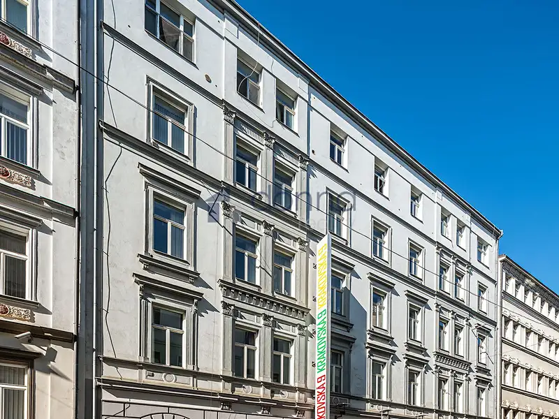 Pronájem kanceláře 79 m², Praha – náhled fotky 1
