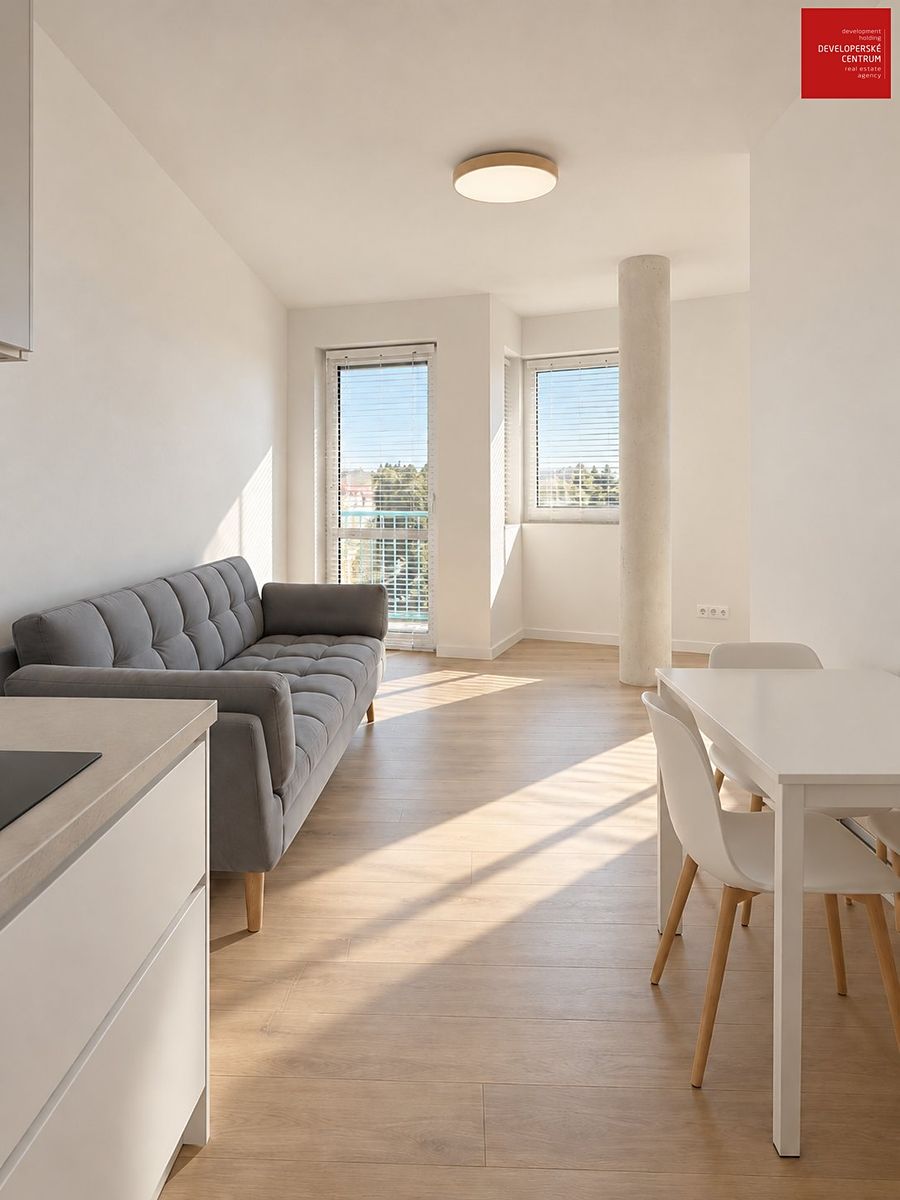 Pronájem bytu 2+kk 37 m²