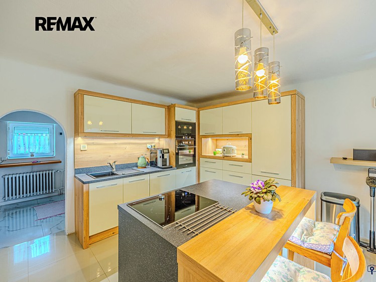 Prodej domu, 258 m² (4 z 34)