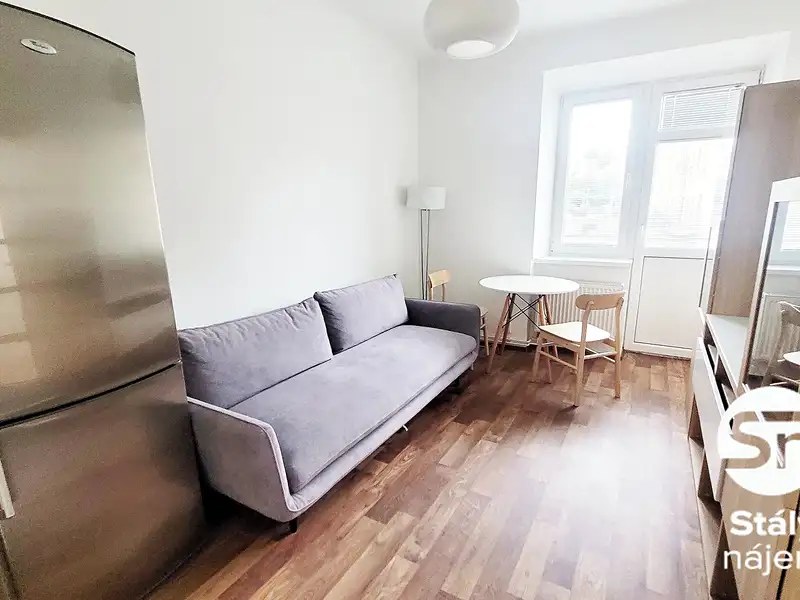 Pronájem bytu 2+kk 45 m², Praha – náhled fotky 1