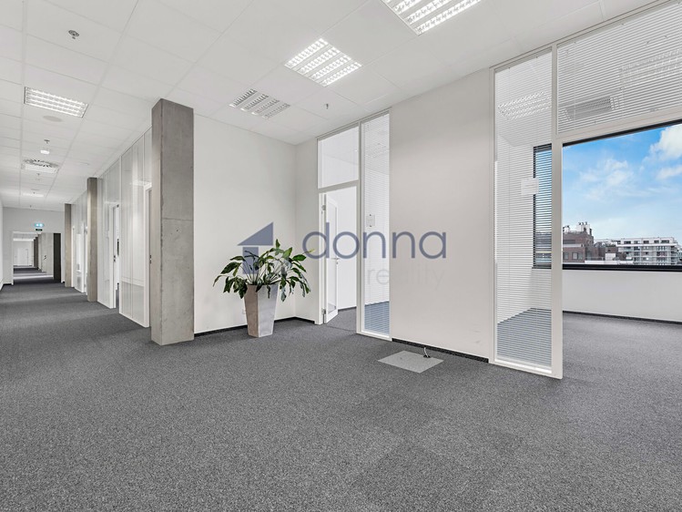 Комерційне приміщення в оренду, 1 398 м² (4 з 11)
