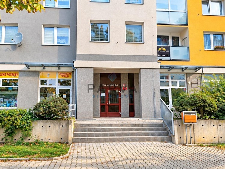 Квартира 1+kk в оренду, 33 м² (1 з 6)