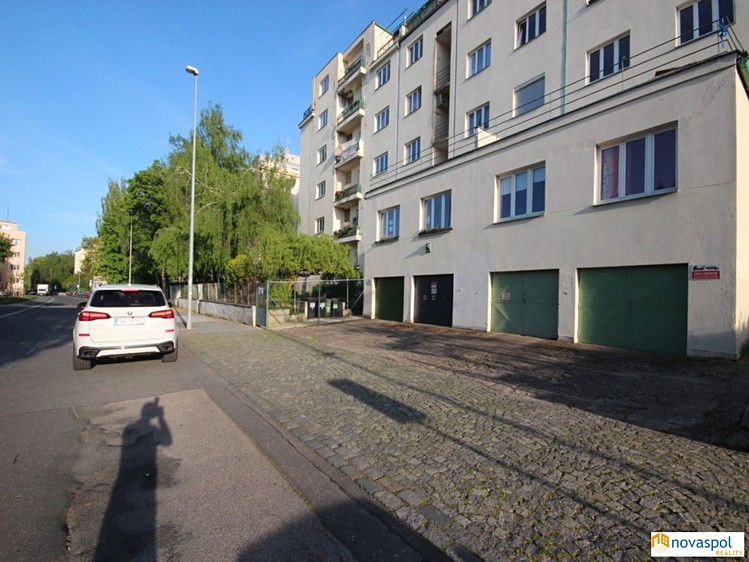 Pronájem nemovitosti, 17 m² (4 z 6)