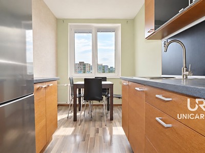 Prodej bytu 3+1, 75 m² (2 z 27)