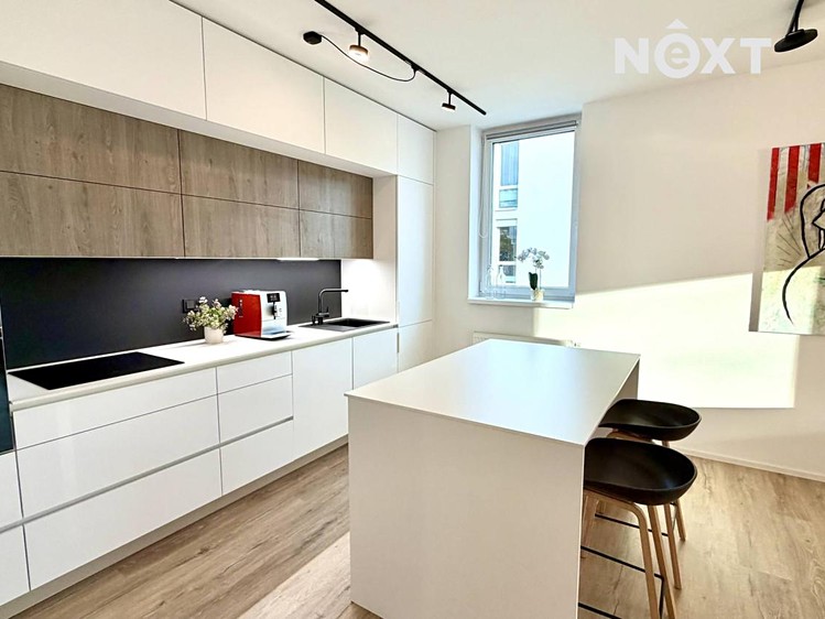 Prodej bytu 3+kk, 74 m² (2 z 29)