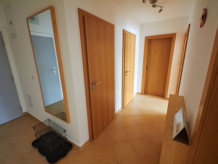 Pronájem bytu 2+kk, 57 m² (7 z 15)