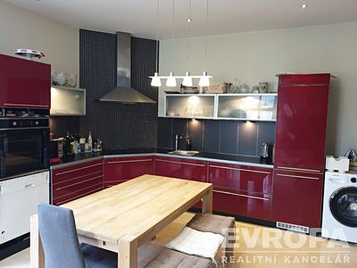 Pronájem bytu 3+kk 78 m²