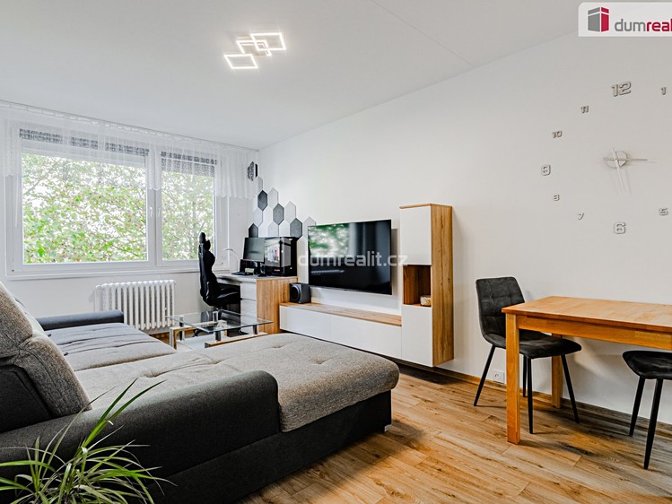 Prodej bytu 2+kk, 43 m² (8 z 15)