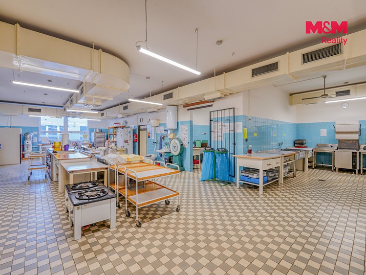 Комерційне приміщення на продаж, 30 198 м² (26 з 30)