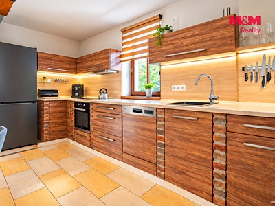 Будинок на продаж, 180 м² (2 з 30)