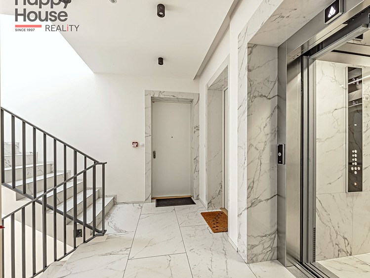 Pronájem bytu 5+1, 130 m² (15 z 23)