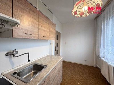 Pronájem bytu 1+1, 32 m² (3 z 14)