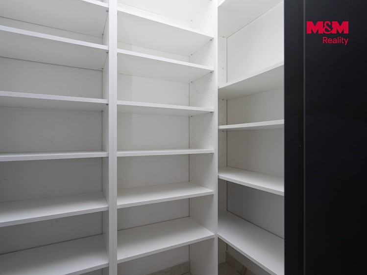 Prodej domu, 195 m² (28 z 30)