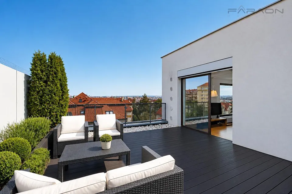 Pronájem bytu 3+kk 146 m²