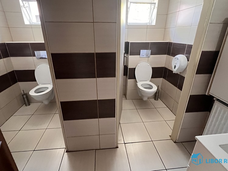 Комерційне приміщення на продаж, 260 м² (15 з 23)