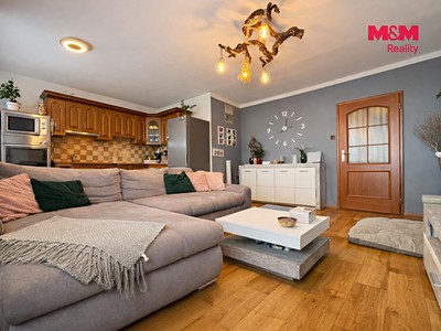Квартира 4+1 на продаж, 77 м² (2 з 14)