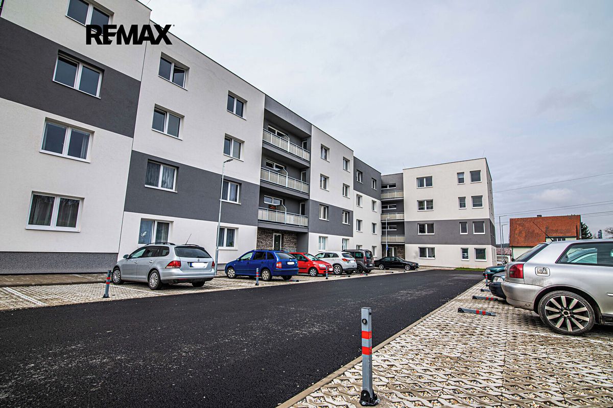 Pronájem bytu 1+kk 28 m²
