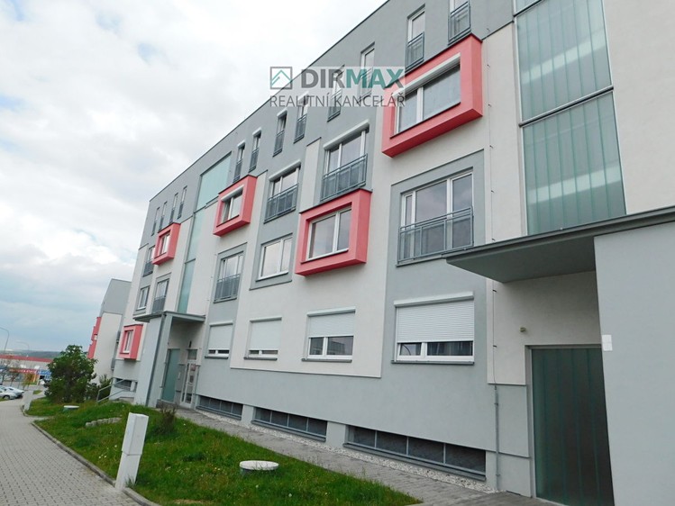 Pronájem bytu 2+kk, 53 m² (16 z 17)