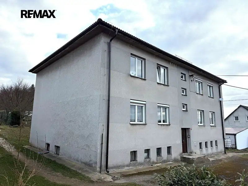 Prodej bytu 3+1 72 m², Zašovice – náhled fotky 1