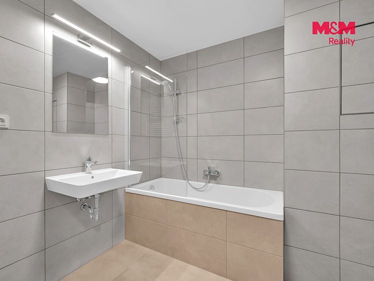 Pronájem bytu 2+kk, 51 m² (3 z 24)