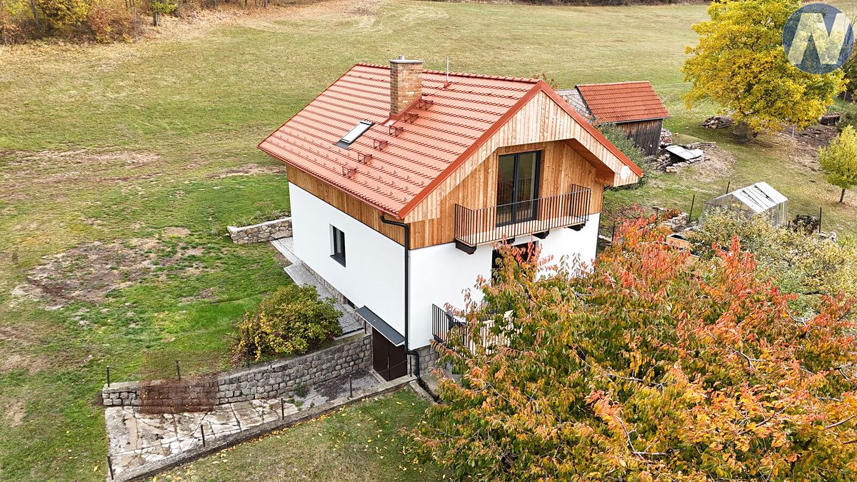 Pronájem rodinného domu 70 m², pozemek 300 m², Brloh – fotka 1 z 3