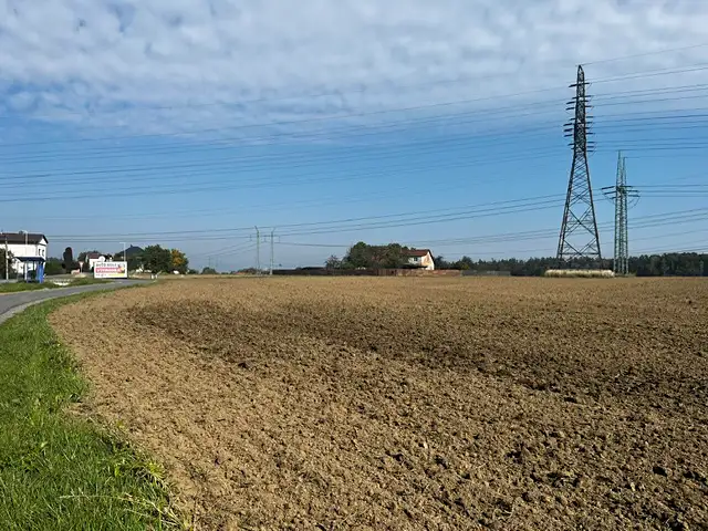 Prodej komerčního pozemku 1000 m², Dobrá – náhled fotky 2